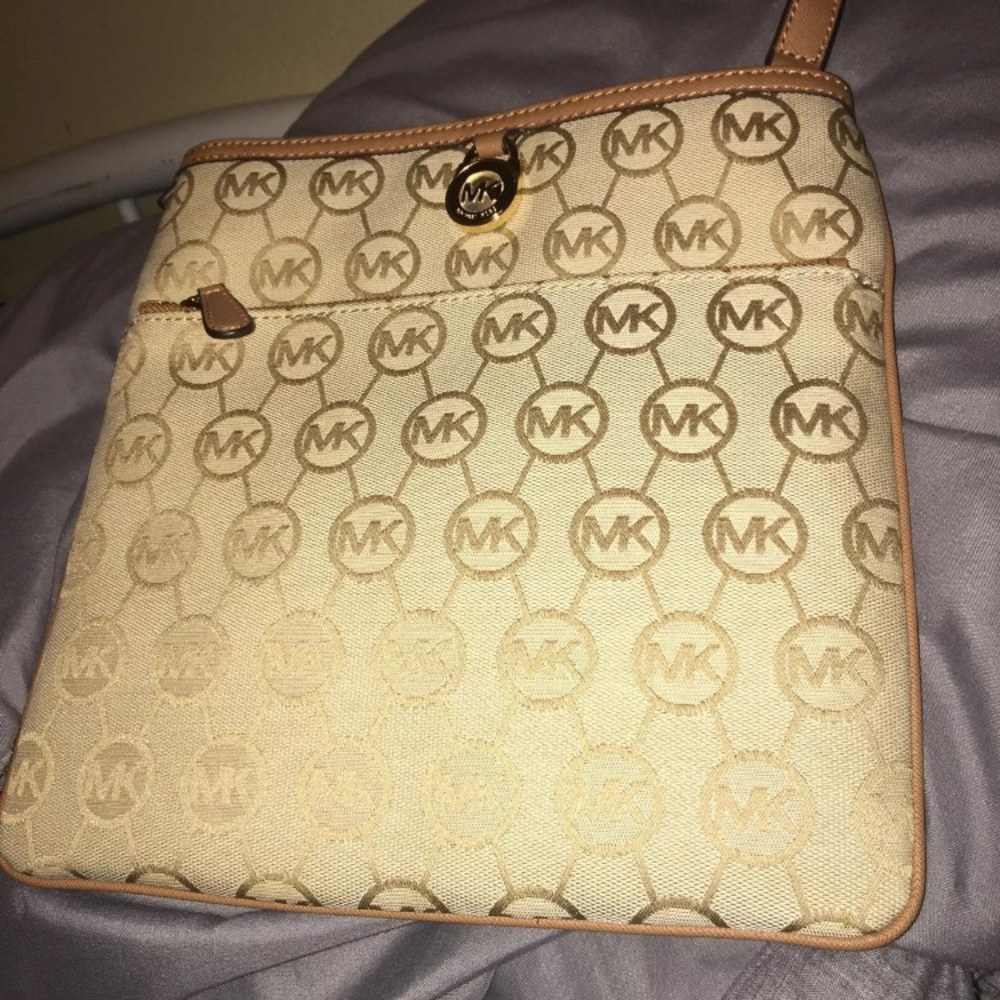 Brand new Michael Kors purse!